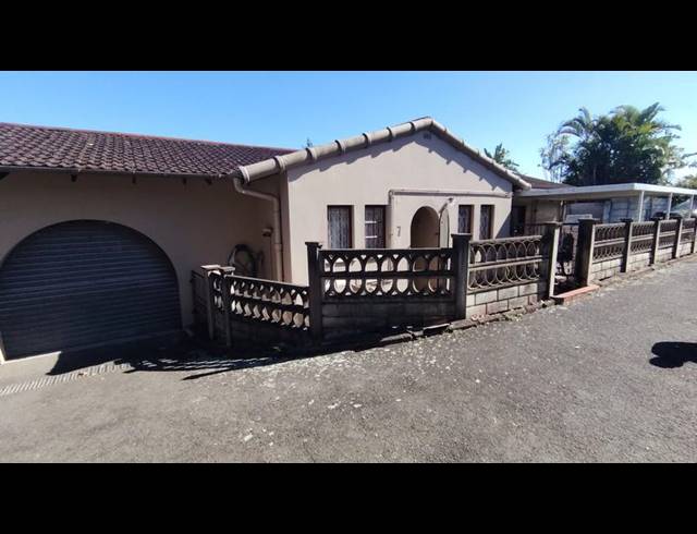 3 BEDROOM SIMPLEX FOR SALE IN MALVERN
